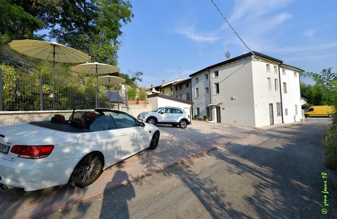 Spagnoi Rooms-1